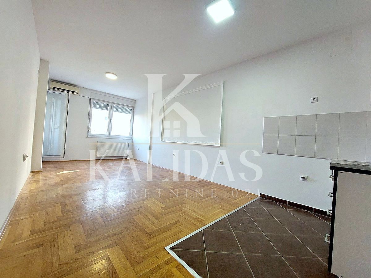 Izdavanje stana, NOVI SAD, GRBAVICA